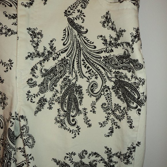 Love Denim 24/7 Women's Size 14W Tall Paisley Jeans Pant White Black - Picture 9 of 10